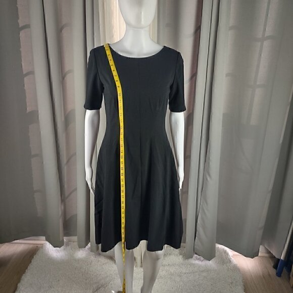 Tahari Arthur S. Levine Black Pencil Zip Short Sleeve Round Neck Dress Size 4 - Picture 5 of 10